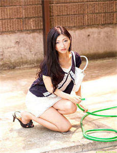 色人阁26uuu-虑女a摘花乌克兰美女摘花