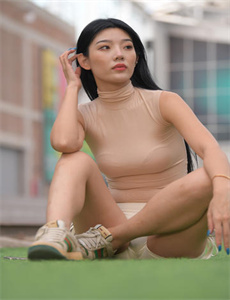迅雷 欧美-女生帮男生撸管图片
